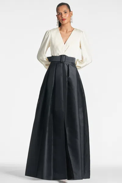 Sachin & Babi Zoe Gown In Black