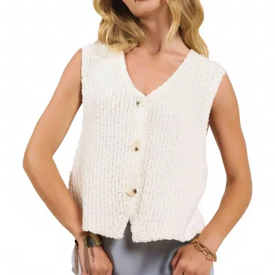 Sadie & Sage Arlo Cardio Vest With Buttons In White