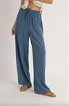 Sadie & Sage Memories Wide Leg Pants In Dark Chambray In Blue