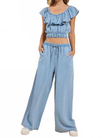 Sadie & Sage Robin Ruffle Neckline Top In Light Chambray In Blue