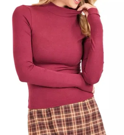 Sadie & Sage Roman Mock Neck Top In Burgandy In Pink