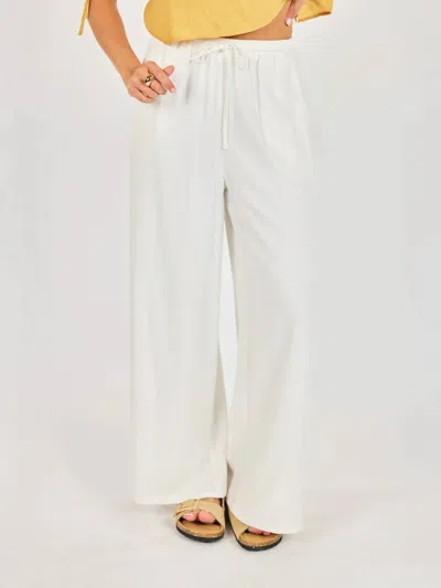 Sadie & Sage Sugarloaf Elastic Waist Pants In White
