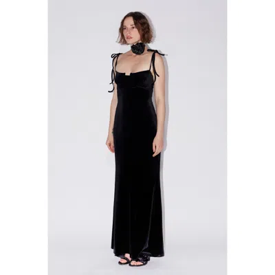 Saemdi Open Back Velvet Dress In Black