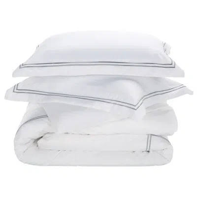 Safavieh 2-line Embroidered Hotel Duvet Cover 3 Piece In Blue Mist,white