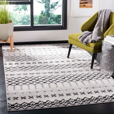 Safavieh Adirondack Machine Made Area Rug, Grey / Ivory Bohemian Style Easy Care In Gray