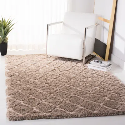 Safavieh Adriana Shag Machine Made Area Rug, Beige / Cream Shag / Flokati Style Easy Care In Neutral