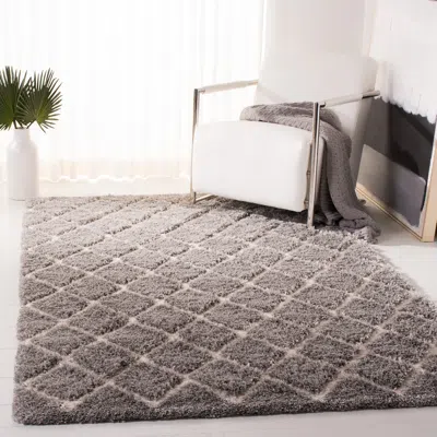 Safavieh Adriana Shag Machine Made Area Rug, Light Grey / Cream Shag / Flokati Style Easy Care In Brown