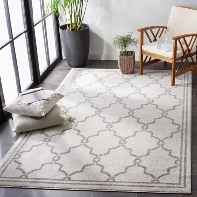 Safavieh Amherst Machine Made Area Rug, Ivory / Grey Contemporary Style Easy Care In Neutral