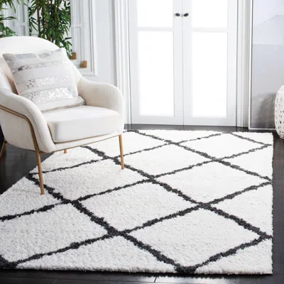 Safavieh August Shag Machine Made Area Rug, Ivory / Black Shag / Flokati Style Easy Care