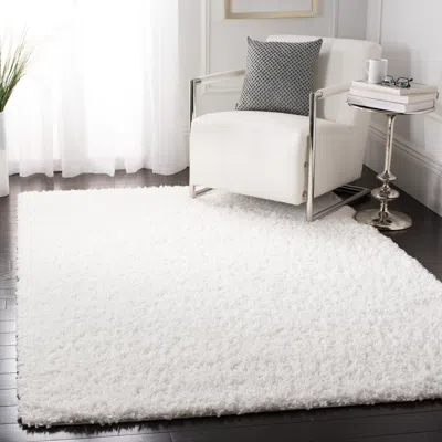Safavieh August Shag Machine Made Area Rug, White Shag / Flokati Style Easy Care