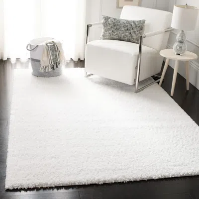 Safavieh August Shag Machine Made Area Rug, White Shag / Flokati Style Easy Care