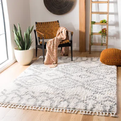Safavieh Berber Fringe Shag Machine Made Area Rug, Cream / Grey Shag / Flokati Style Easy Care In Neutral