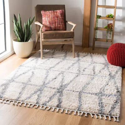 Safavieh Berber Fringe Shag Machine Made Area Rug, Cream / Grey Shag / Flokati Style Easy Care In White