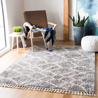 Safavieh Berber Fringe Shag Machine Made Area Rug, Grey / Cream Shag / Flokati Style Easy Care In Gray