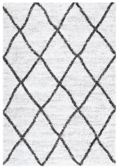 Safavieh Berber Shag Collection Rug In White