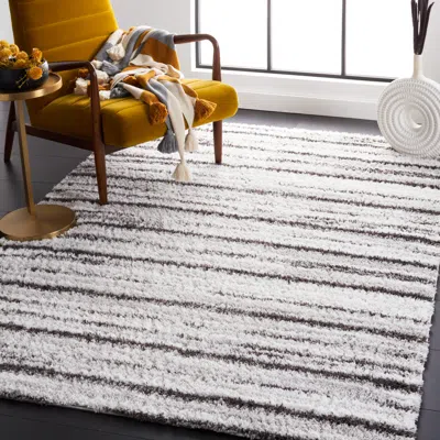 Safavieh Berber Shag Machine Made Area Rug, Grey / Dark Grey Contemporary Style Easy Care In Neutral
