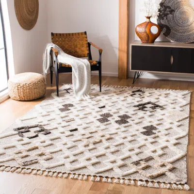 Safavieh Casablanca Hand Made Area Rug, Beige Bohemian Style Non-shedding In Neutral