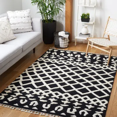 Safavieh Casablanca Hand Made Area Rug, Black / Ivory Bohemian Style Non-shedding