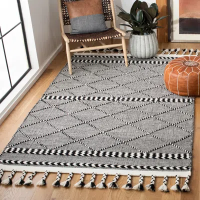 Safavieh Casablanca Hand Made Area Rug, Black / Ivory Transitional Style Non-shedding In Gray