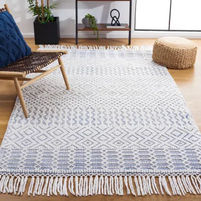 Safavieh Casablanca Hand Made Area Rug, Blue / Ivory Bohemian Style Non-shedding