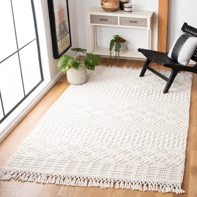 Safavieh Casablanca Hand Made Area Rug, Ivory Bohemian Style Non-shedding In Neutral