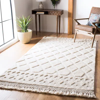 Safavieh Casablanca Hand Made Area Rug, Ivory Contemporary Style Non-shedding In Neutral