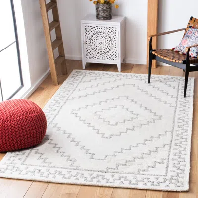 Safavieh Casablanca Hand Made Area Rug, Ivory / Grey Bohemian Style Non-shedding In White