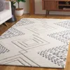 Safavieh Casablanca Hand Made Area Rug, Ivory / Grey Bohemian Style Non-shedding In Neutral