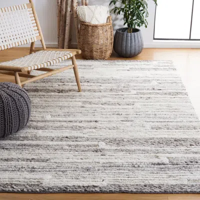 Safavieh Casablanca Hand Made Area Rug, Ivory / Grey Contemporary Style Non-shedding In Gray