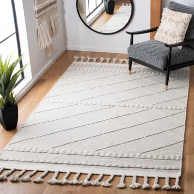 Safavieh Casablanca Hand Made Area Rug, Silver / Ivory Transitional Style Non-shedding