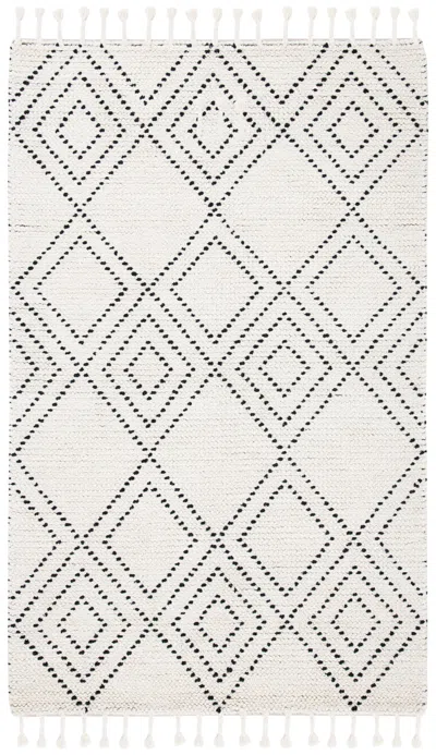 Safavieh Casablanca Handmade Rug In White