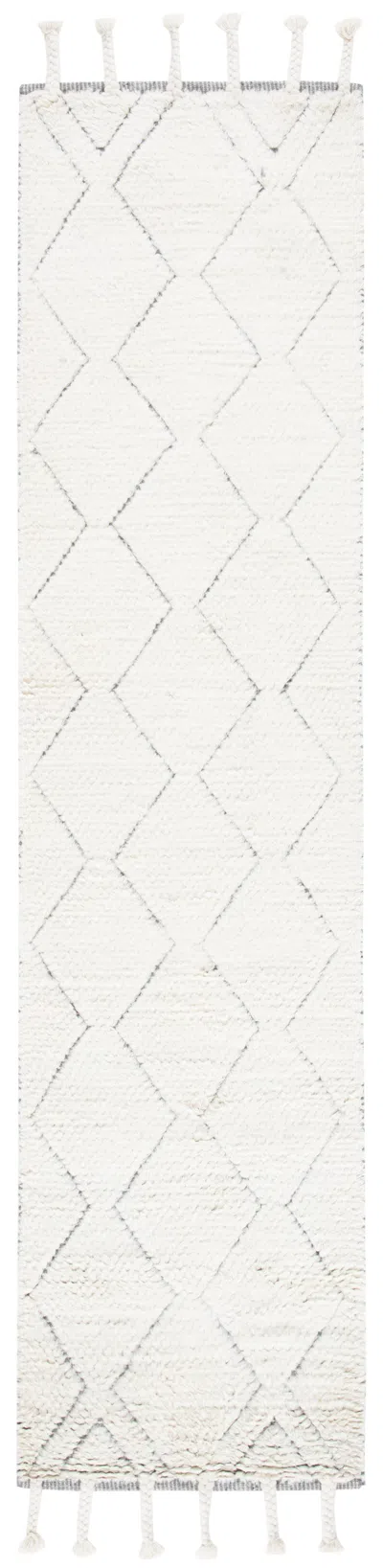 Safavieh Casablanca Handwoven Rug In Neutral