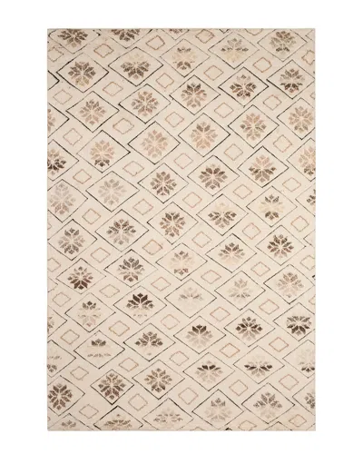 Safavieh Challe Hand-knotted Rug