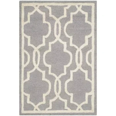 Safavieh Chester Quatrefoil Wool Area Rug In Silver