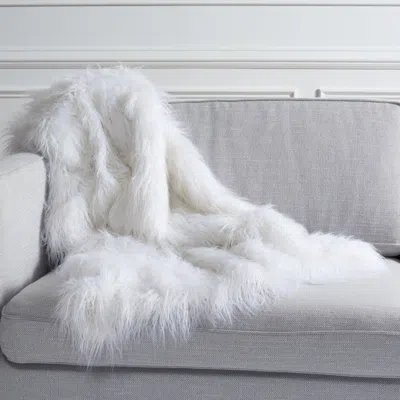 Safavieh Cuddle Throw In Gray