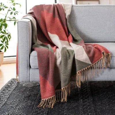 Safavieh Dava Throw In Multi