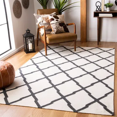 Safavieh Dhurries Hand Made Area Rug, Ivory / Charcoal Contemporary Style Non Shedding In Neutral