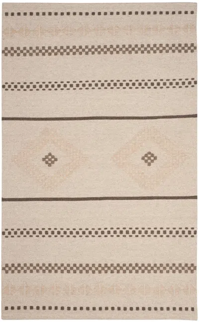 Safavieh Dhurries Handwoven Rug In Brown