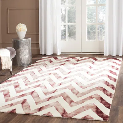 Safavieh Dip Dye Hand Made Area Rug, Ivory / Maroon Contemporary Style Non Shedding In Brown