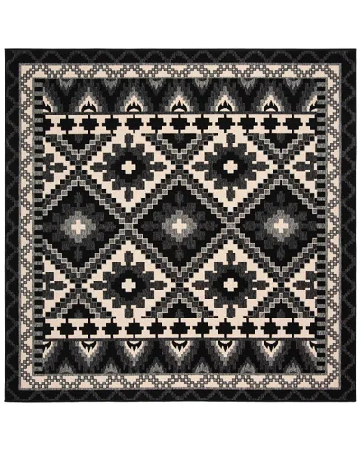 Safavieh Dnu  Veranda Indoor/outdoor Rug In Black