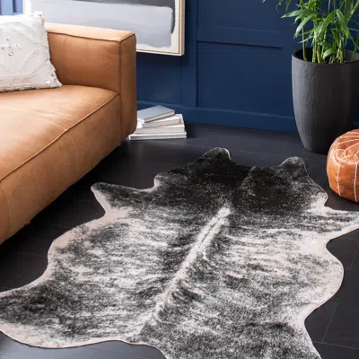 Safavieh Faux Cowhide Machine Made Area Rug, Beige / Black Shag / Flokati Style Easy Care In Gray