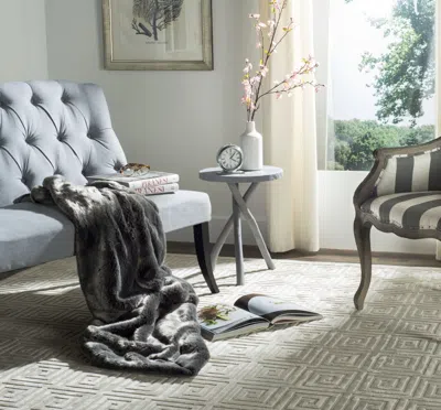 Safavieh Faux Throw In Gray