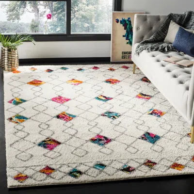 Safavieh Fiesta Shag Machine Made Area Rug, Cream / Multi Bohemian Style Easy Care In White