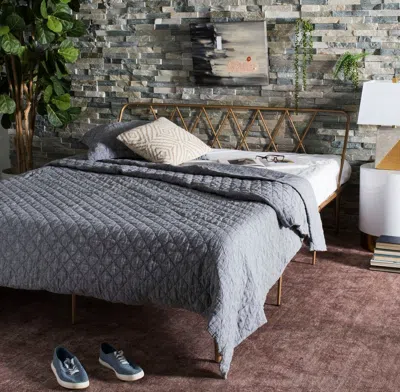 Safavieh Gatsby Bed In Brown