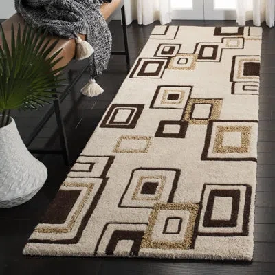 Safavieh Hand Tufted Wool And Viscose Rug In Brown;beige