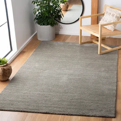Safavieh Himalaya Hand Made Area Rug, Grey Solid / Tonal Style Non-shedding In Gray