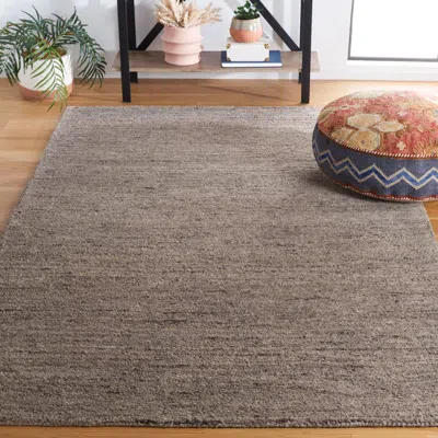 Safavieh Himalaya Hand Made Area Rug, Light Grey Solid / Tonal Style Non-shedding In Brown