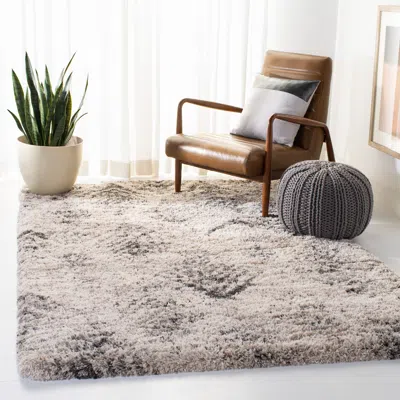 Safavieh Iceland Shag Machine Made Area Rug, Cream / Grey Shag / Flokati Style Easy Care In Neutral