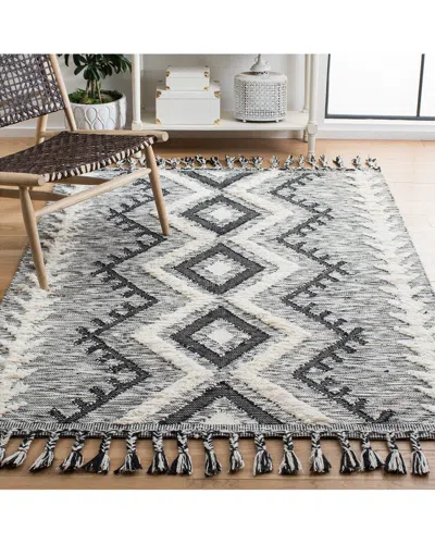 Safavieh Kenya Hand Loomed Wool-blend Rug In Gray