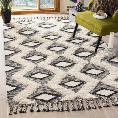 Safavieh Kenya Hand Made Area Rug, Black / Ivory Bohemian Style Non-shedding In Neutral